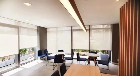 Persianas para sacada, varanda padrão de condominio – foto 14