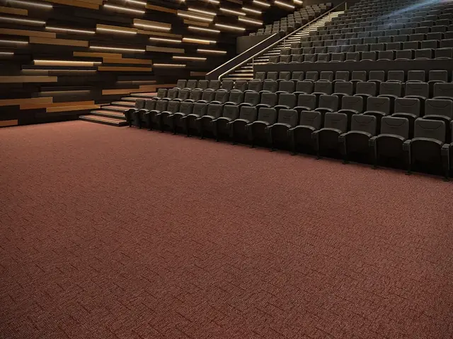 Auditório com carpete comercial